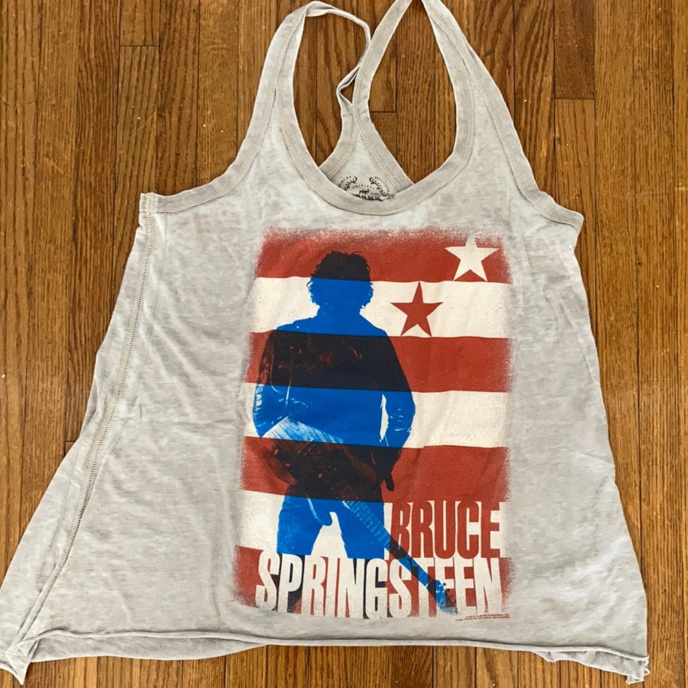 Trunk ltd tank. Medium